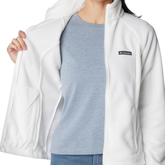 Columbia Women's Full Zip Up Fleece Jacket. OFF-WHITE. Size: L - Picture 2 of 13